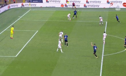 1632596599078056130.gif